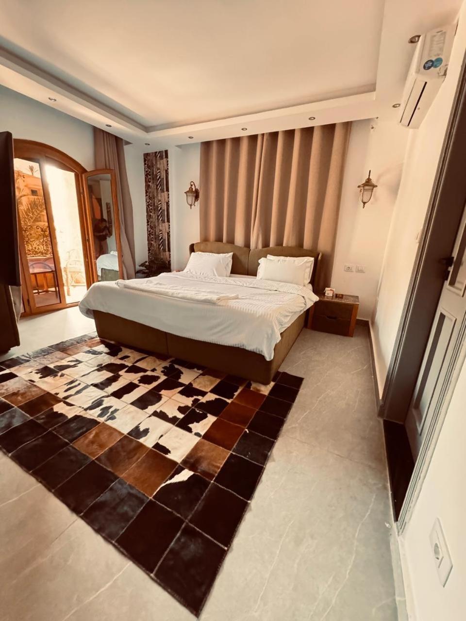 The African Innvilla 160